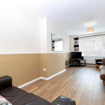 Wroxton Close Tsac Apartment